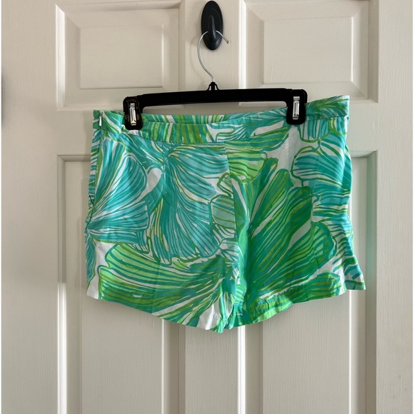 Lilly Pulitzer green/blue/white shorts size 10 - Picture 2 of 7